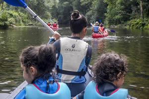 Descenso del Eo en canoa