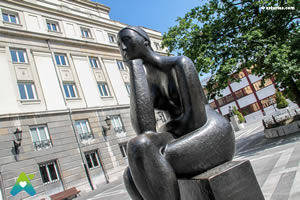 Las esculturas de Oviedo