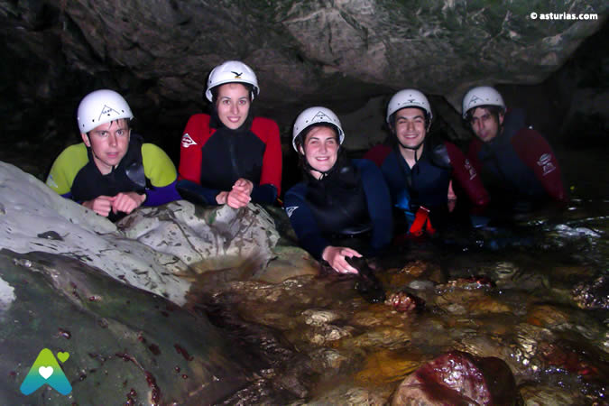 Espeleobarranquismo