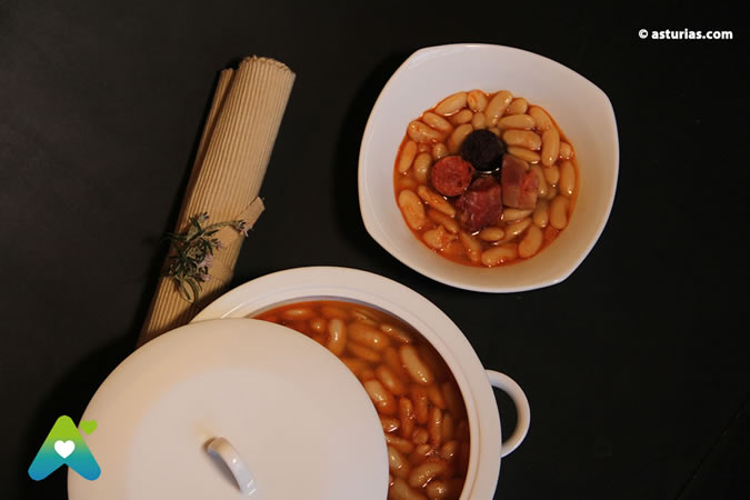 Asturian bean stew