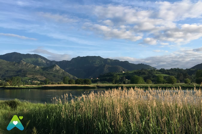 Sierra de Santianes y valle de Peme