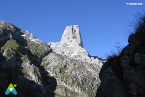 Naranjo de Bulnes o Picu Urriellu