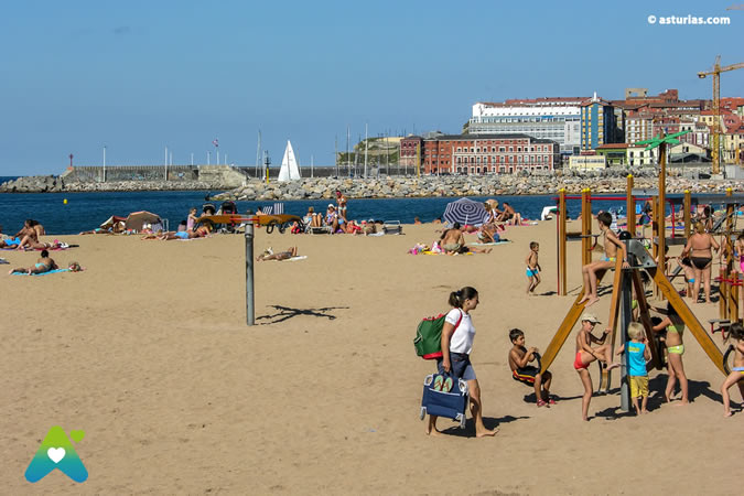 Poniente Strand