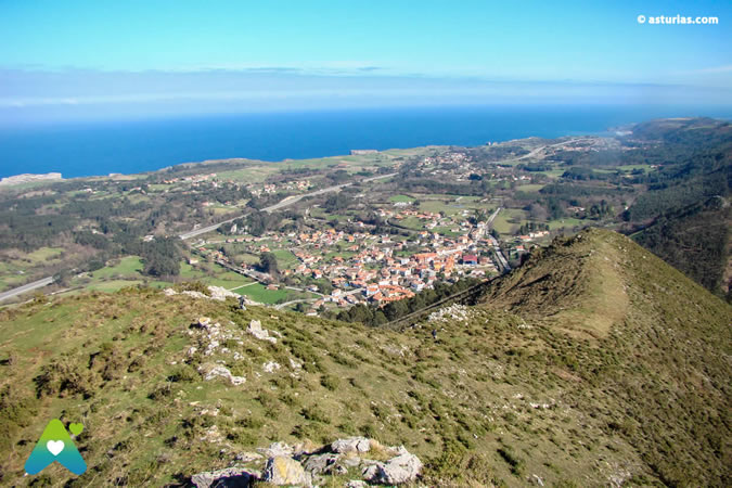 Picu Mediodía: mirador del Oriente de Asturias
