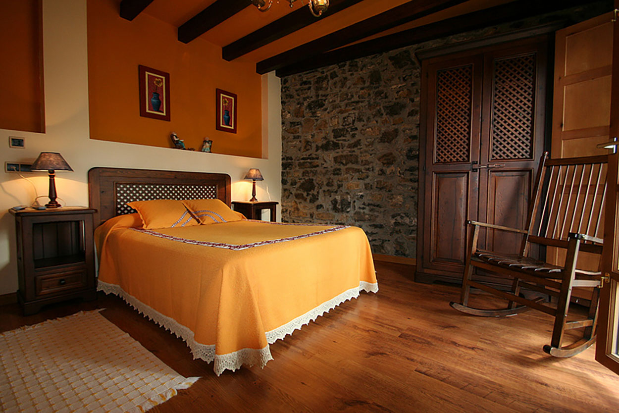 Paseo de la Alameda Apartments