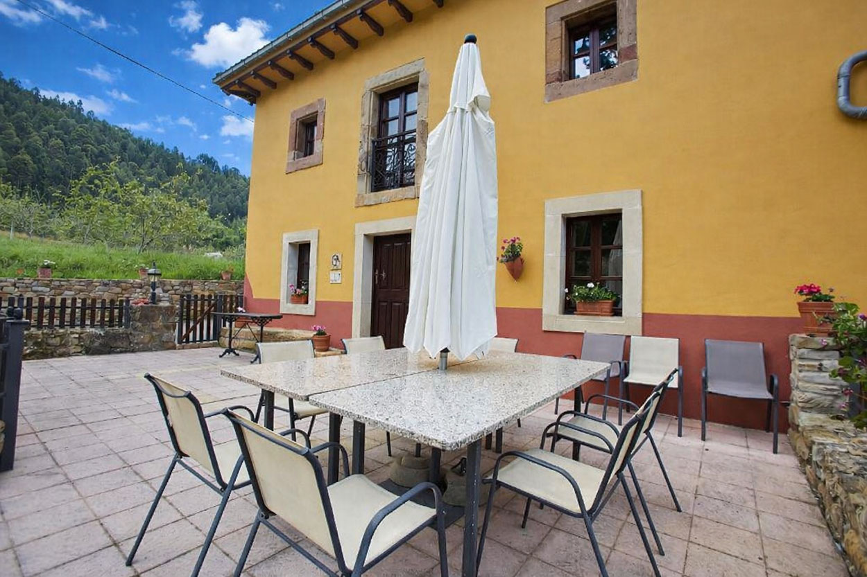 Capión House
