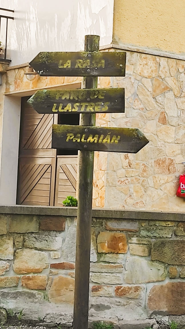 Letrero de Palmián, La Rasa y Faro de Llastres