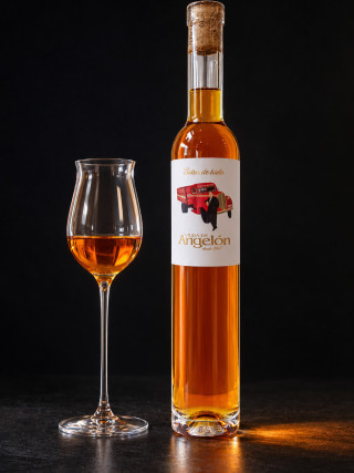 Sidra de hielo Viuda de Angelón