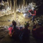 Cueva glaciar de la Peruyal