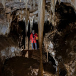 Cueva glaciar de la Peruyal