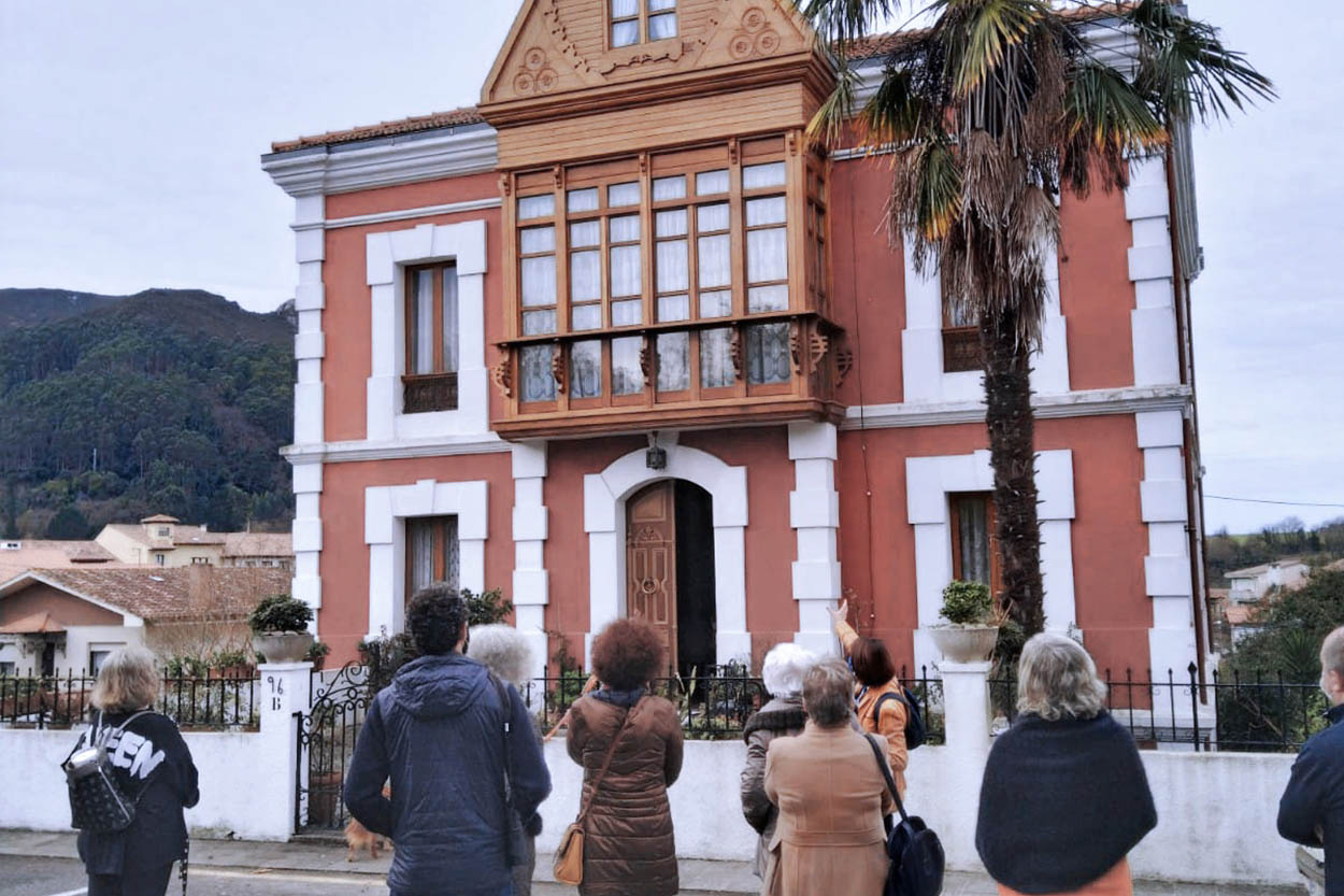 Los Indianos de ida y vuelta en Nueva de Llanes